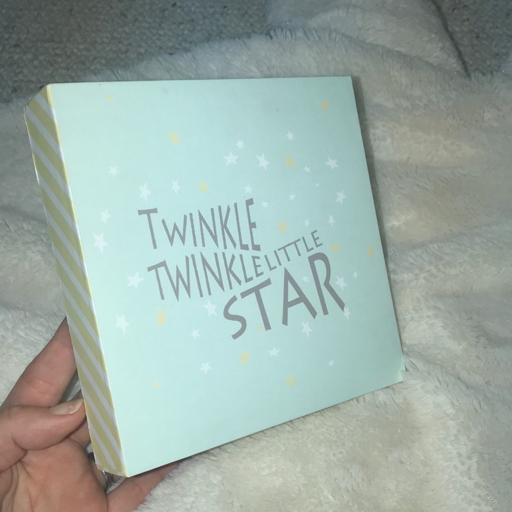 👶🏻 ⭐️ twinkle twinkle ✨ sign
